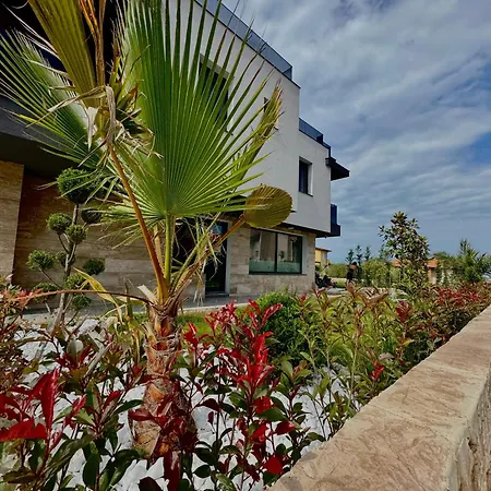 Dream House 4*