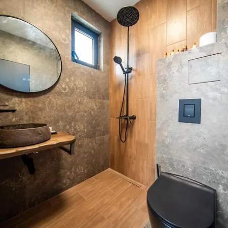 Dream House בית הארחה 4*