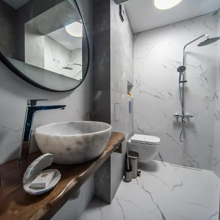 Dream House Къща за гости 4*